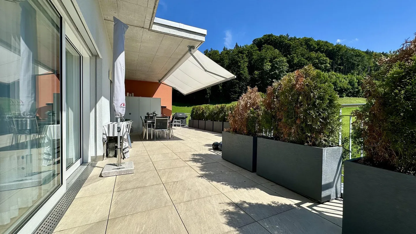 Esclusivo attico di 4.5 locali, con terrazza panoramica di 74 m² - Foto 1 di 6