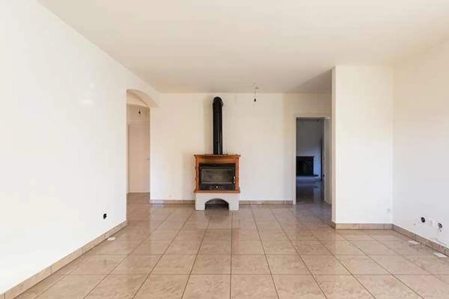 MAISON BIFAMILIALE ENTIÈRE À SIGIRINO - Photo 3 sur 13