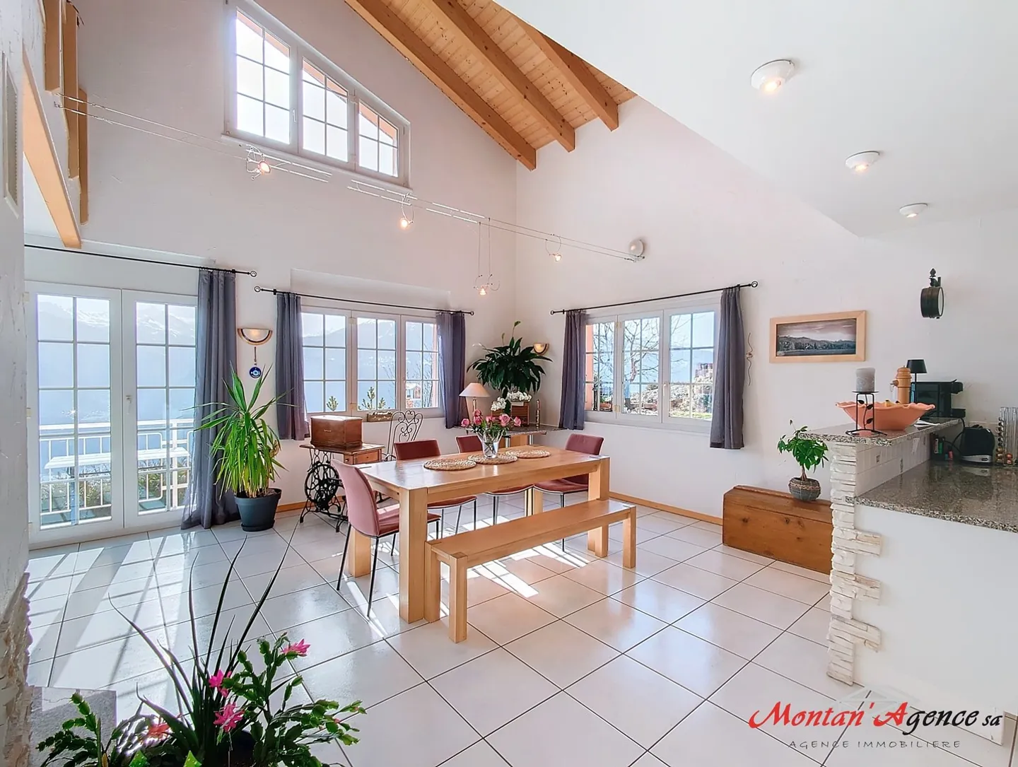 Apartment for sale - Photo 3 of 11