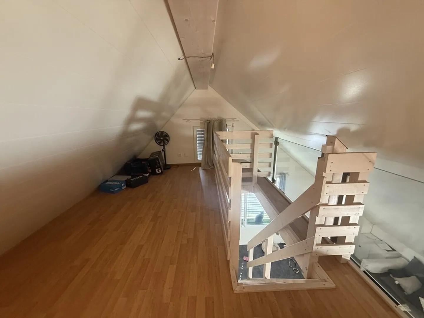 Spazioso duplex di 2,5 locali all'ultimo piano - Foto 5 di 8