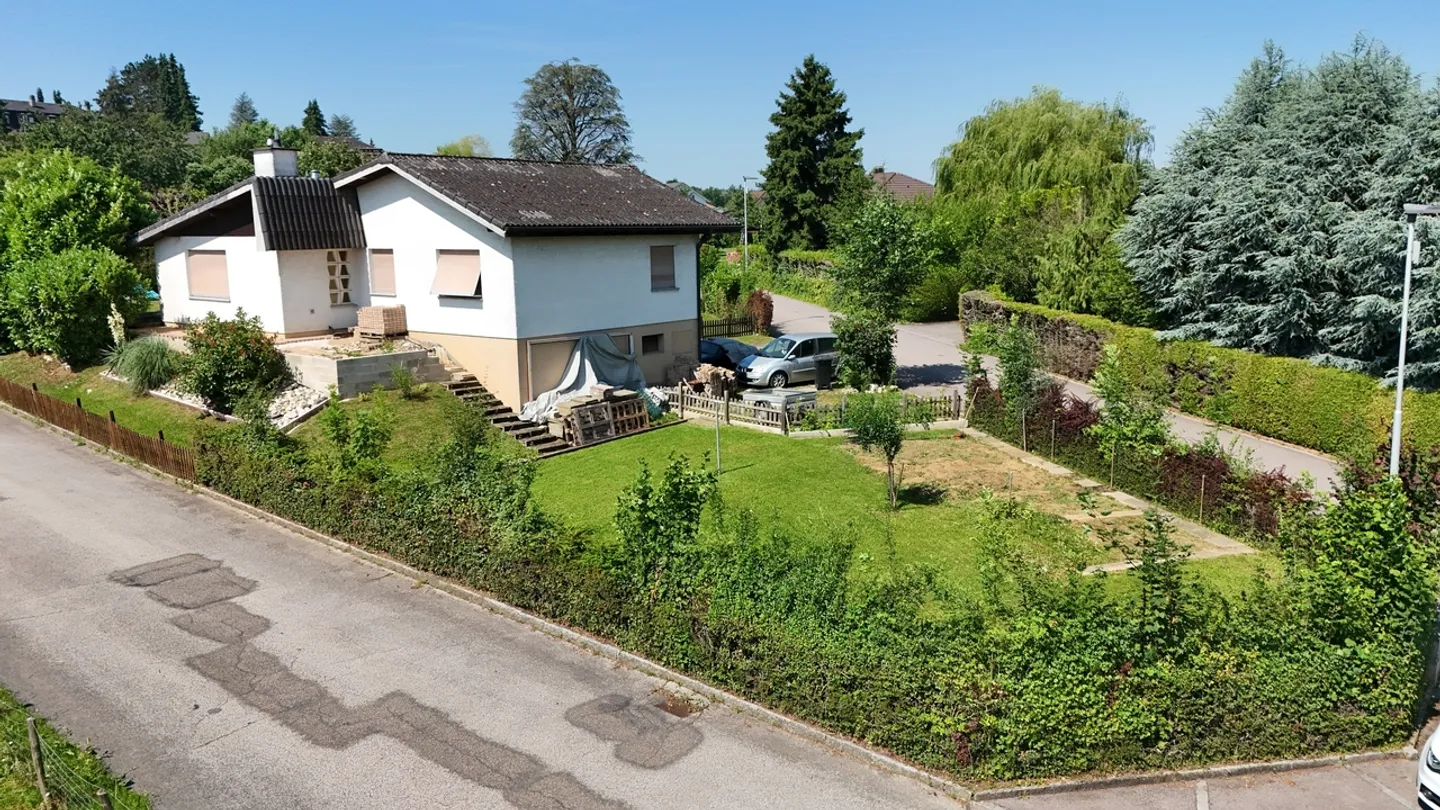 Schönes Familienhaus in ruhiger Lage - Foto 11 von 11