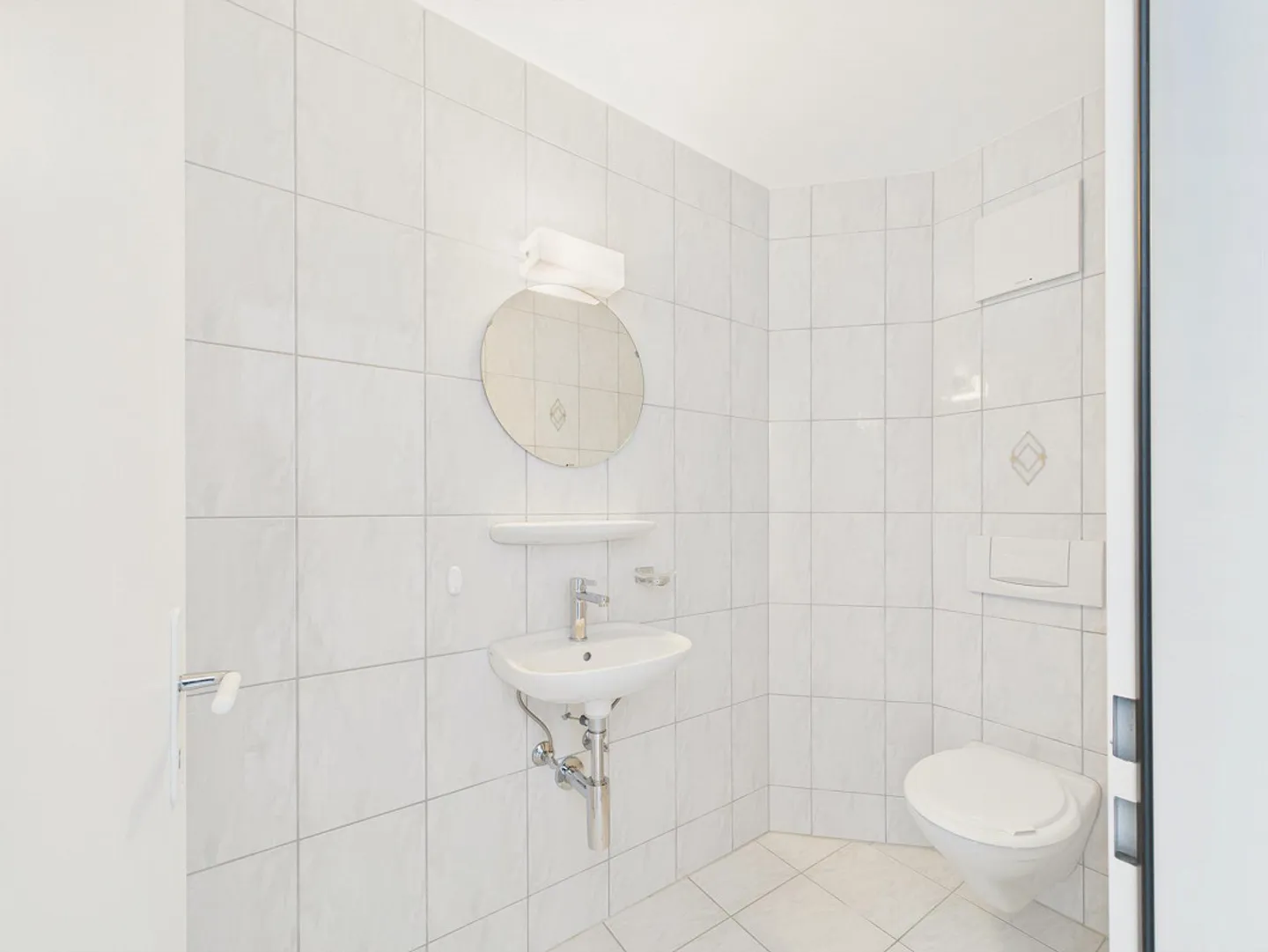 Beautiful 3.5-room apartment on the ground floor in a quiet, sunny location in Zizers - Photo 8 of 11