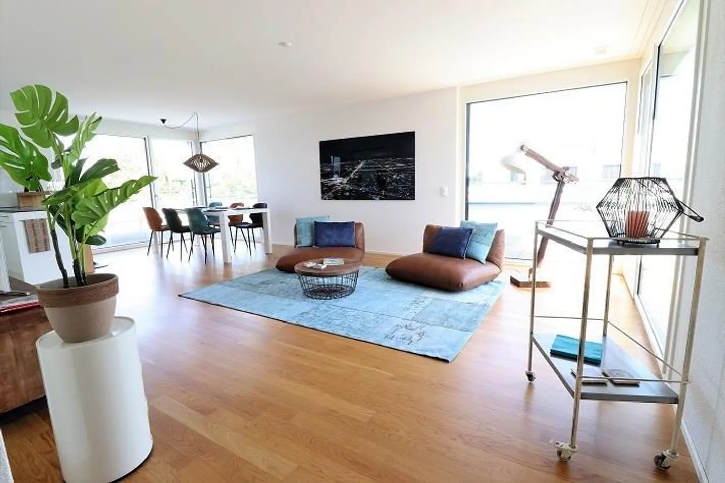 Appartement en attique attrayant avec terrasse dans un emplacement central à Regensdorf - Photo 4 sur 11
