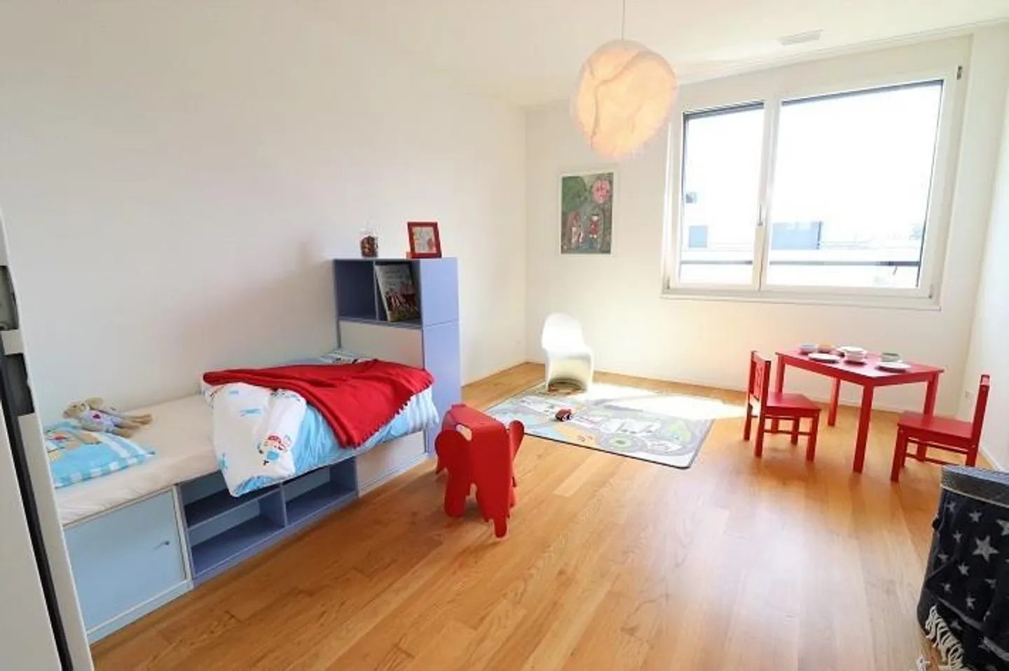 Appartement en attique attrayant avec terrasse dans un emplacement central à Regensdorf - Photo 5 sur 11