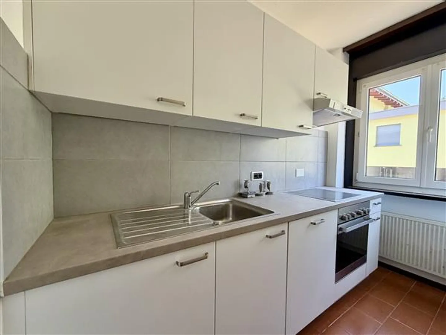 Stabio: 2.5-Room Apartment - Photo 3 of 5