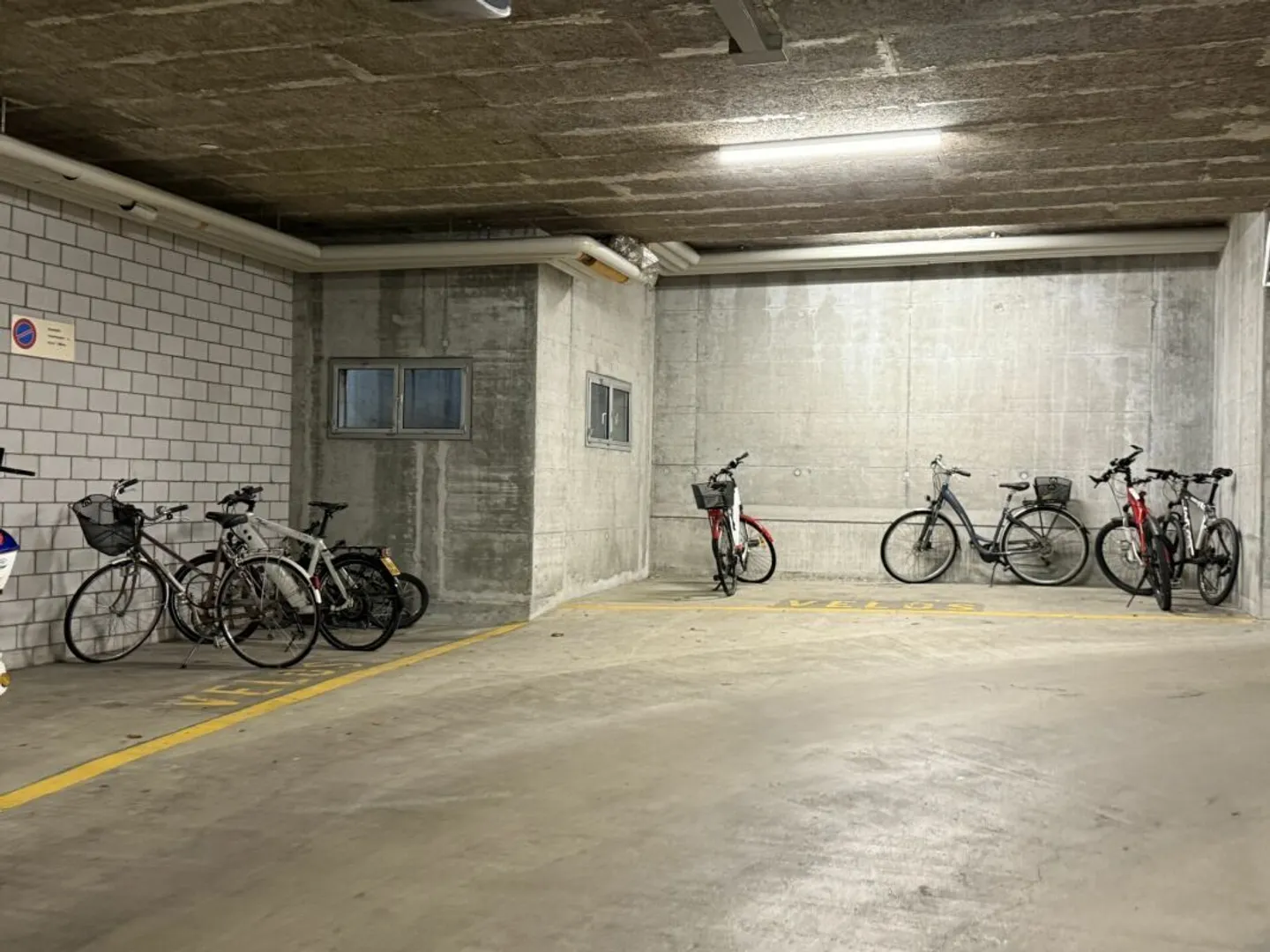 Central Living with a Large Garden - Well-Maintained 4.5-Room Apartment - Photo 13 of 13