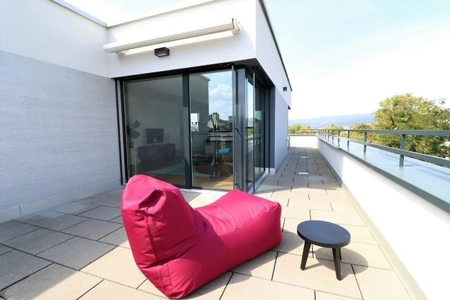 Appartement en attique attrayant avec terrasse dans un emplacement central à Regensdorf - Photo 10 sur 11
