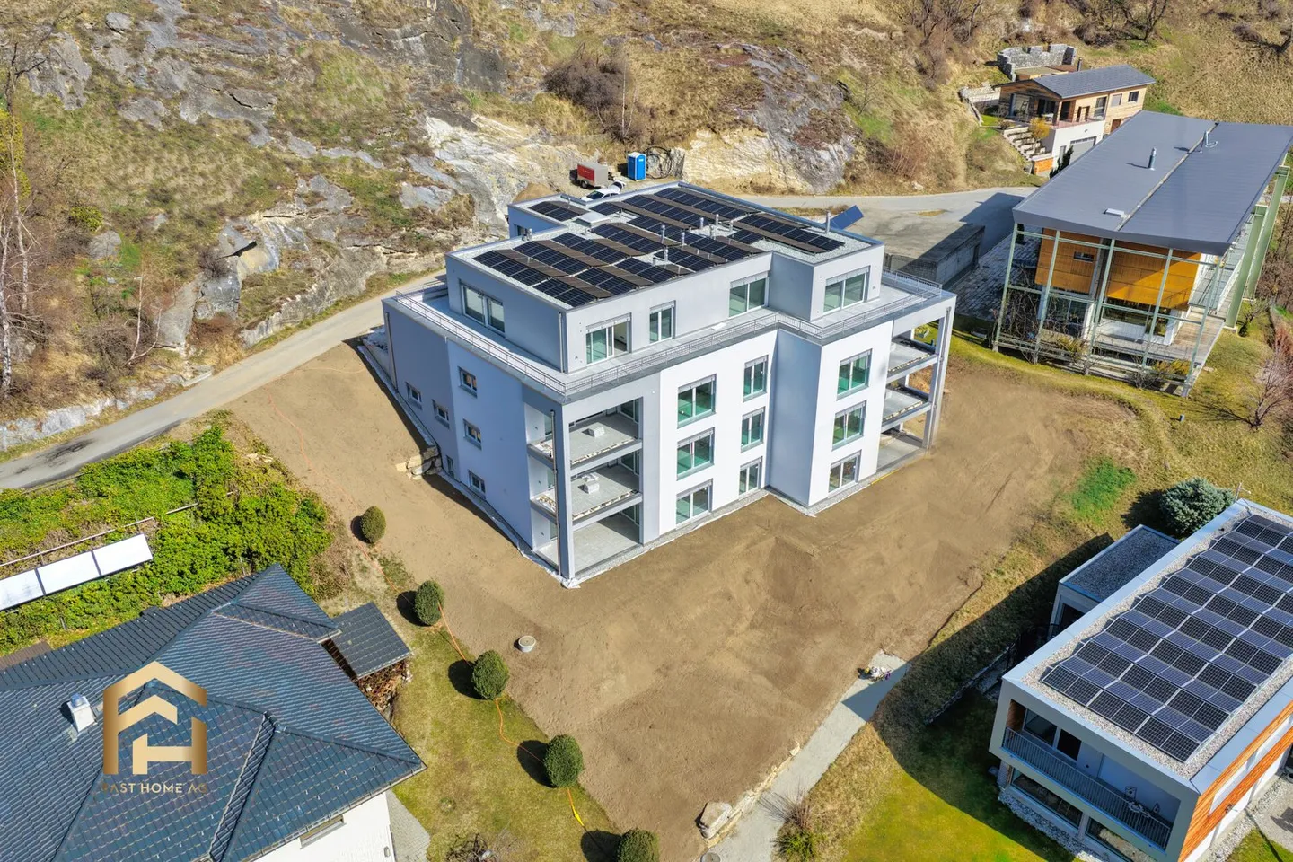 5.5 ZWG on the 1st floor West - Photo 1 of 13