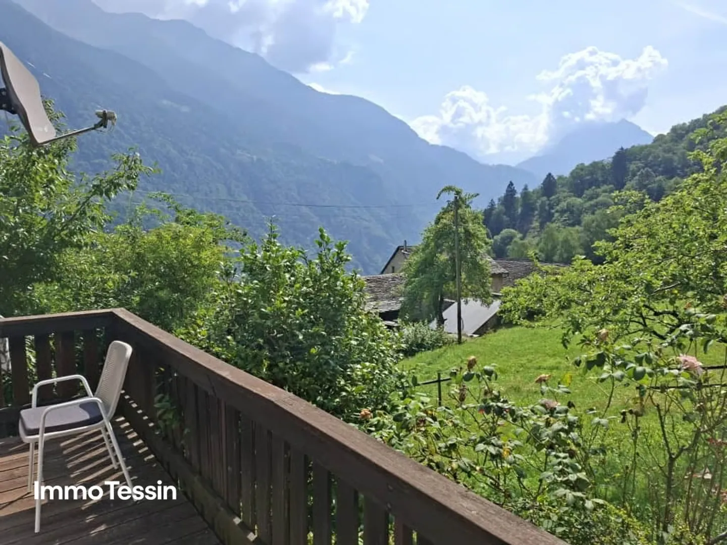 Cozy Ticino Rustico in a Quiet Location with Fantastic Mountain and Valley Views in Bleniotal - Photo 1 of 13