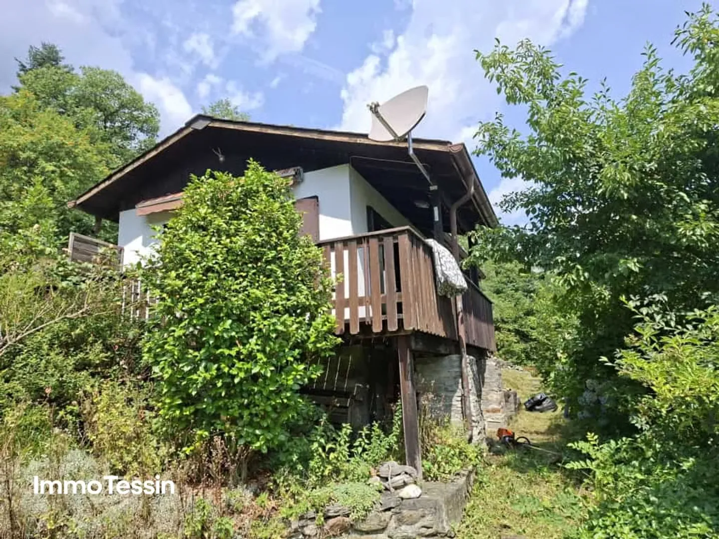 Cozy Ticino Rustico in a Quiet Location with Fantastic Mountain and Valley Views in Bleniotal - Photo 3 of 13