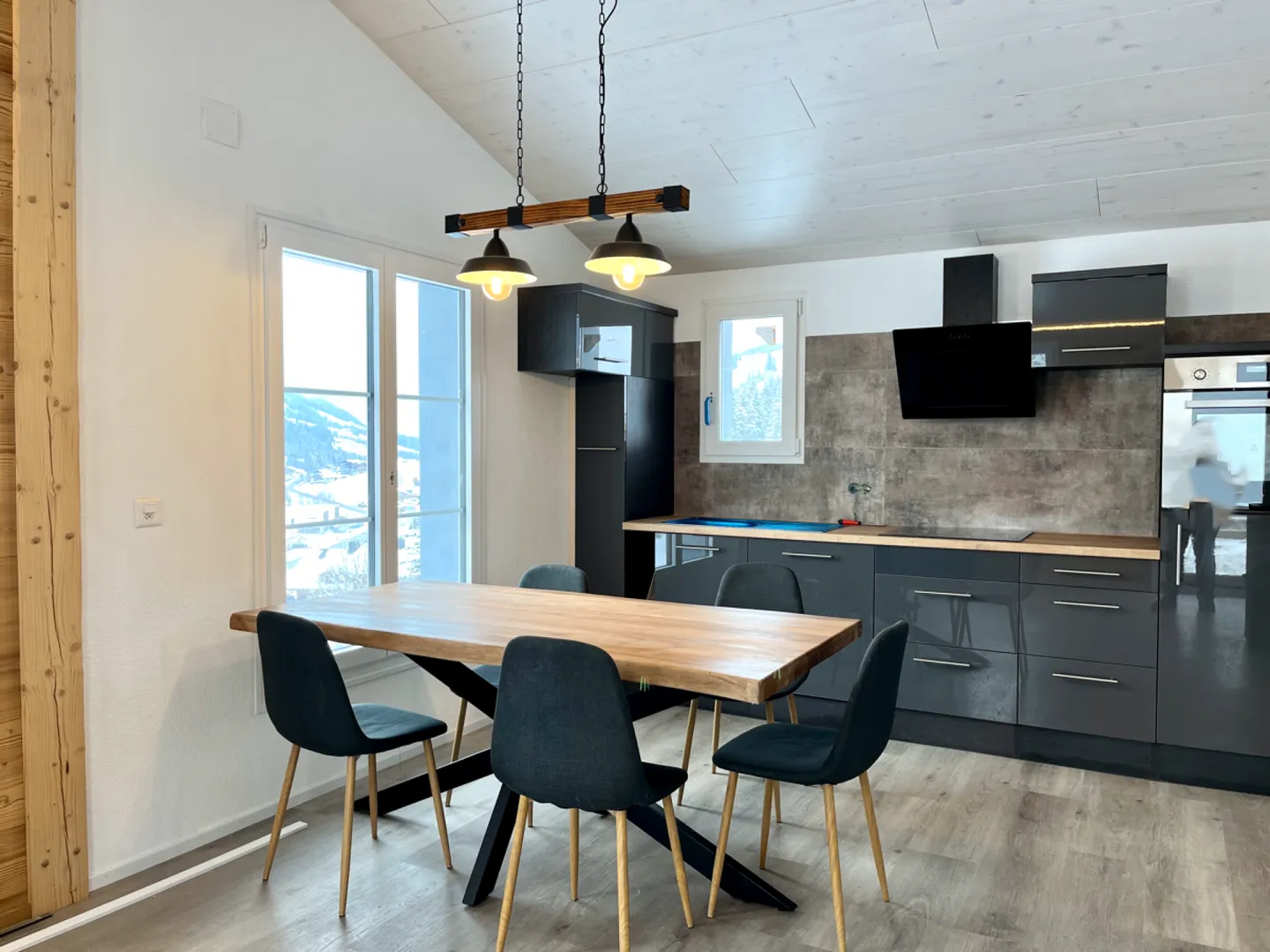 Maison intergénérationnelle avec réserve foncière à Schwarzsee FR - entièrement louée dans un emplacement de choix ! - Photo 4 sur 15