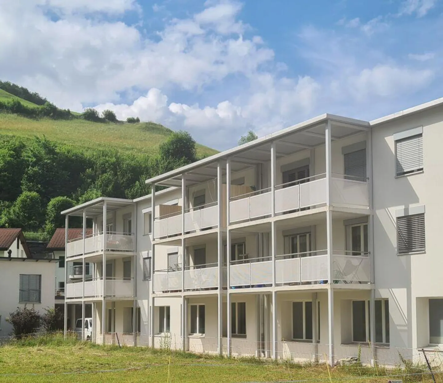 Spacious apartment with balcony and beautiful view - Photo 1 of 7