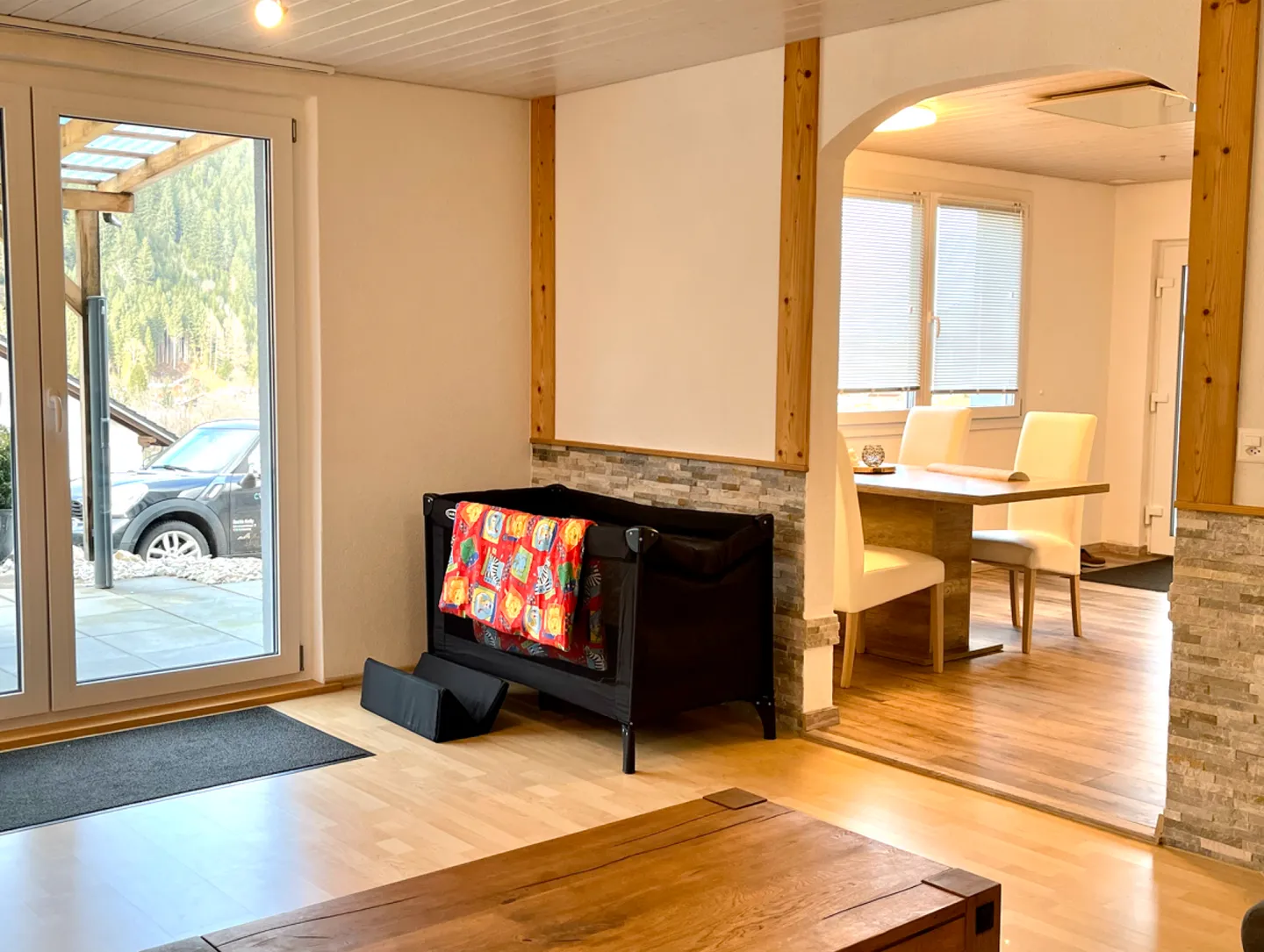 Maison intergénérationnelle avec réserve foncière à Schwarzsee FR - entièrement louée dans un emplacement de choix ! - Photo 7 sur 15