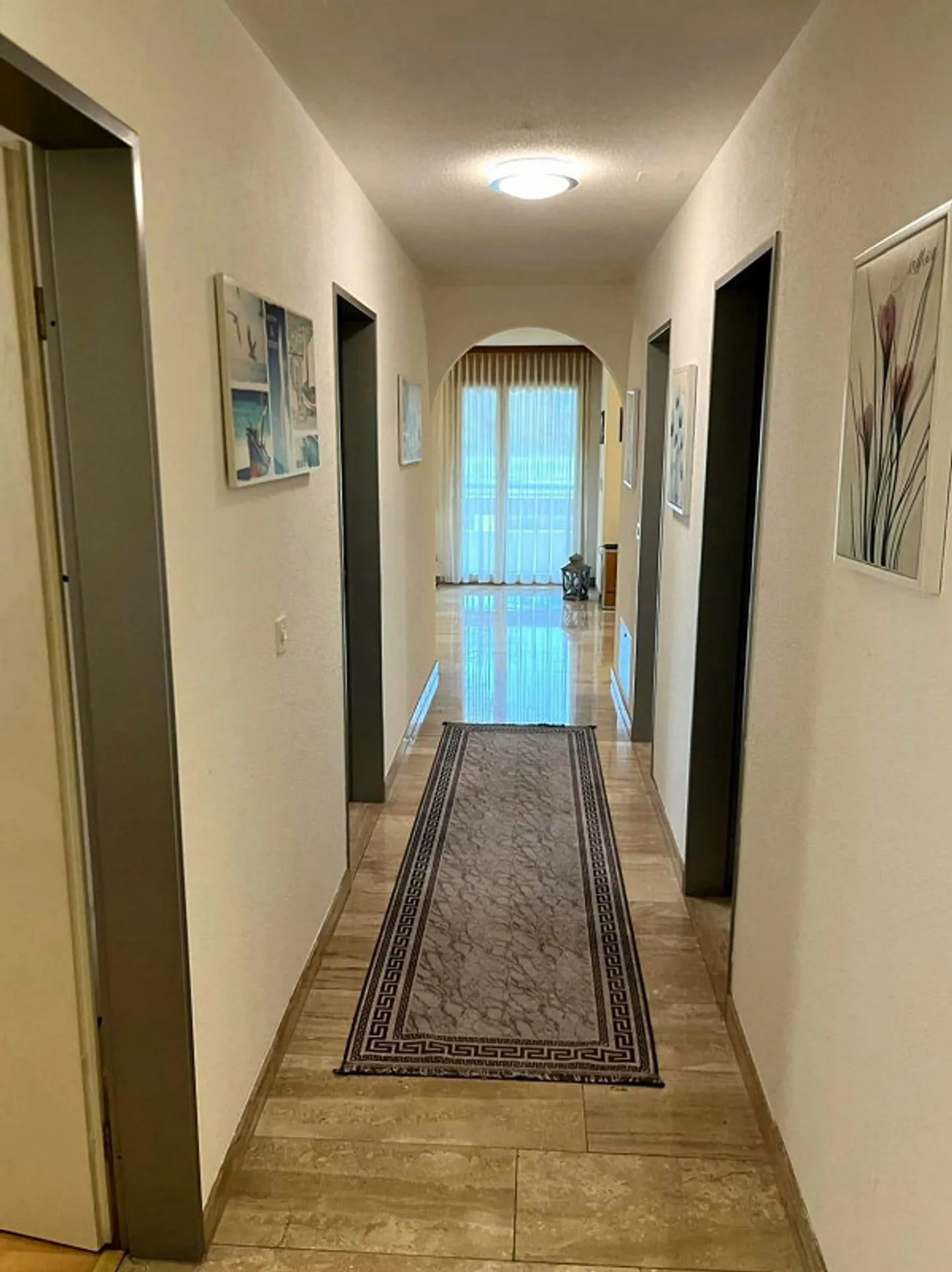 Charmante 3.5 Zimmer Wohnung - Foto 2 von 11