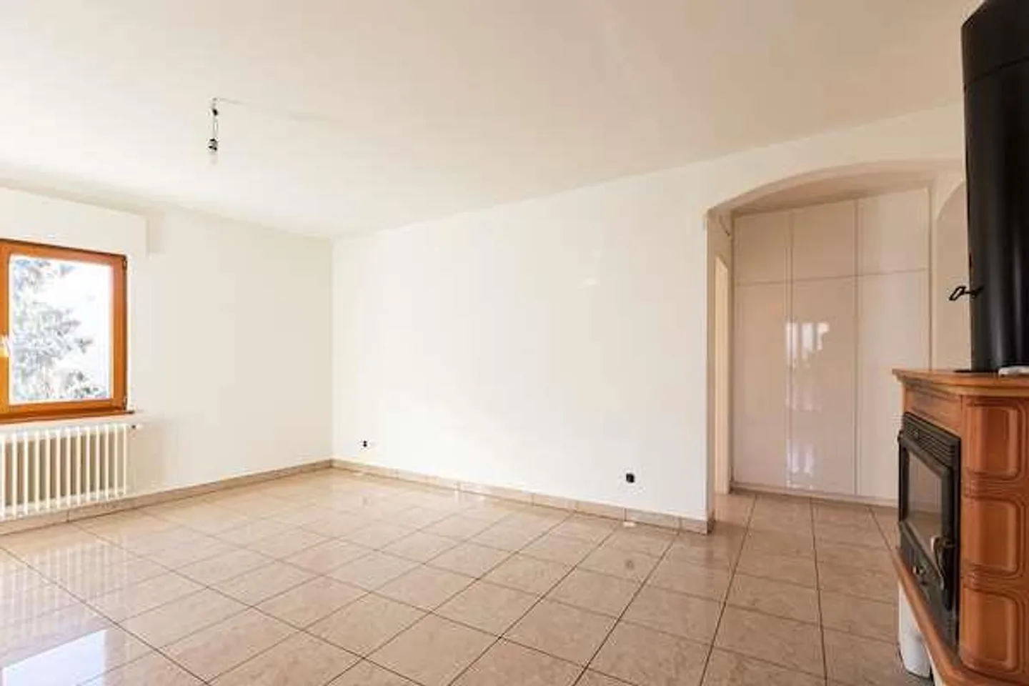 VIVRE DANS LE VERT - 3.5 PIÈCES À SIGIRINO - Photo 4 sur 13