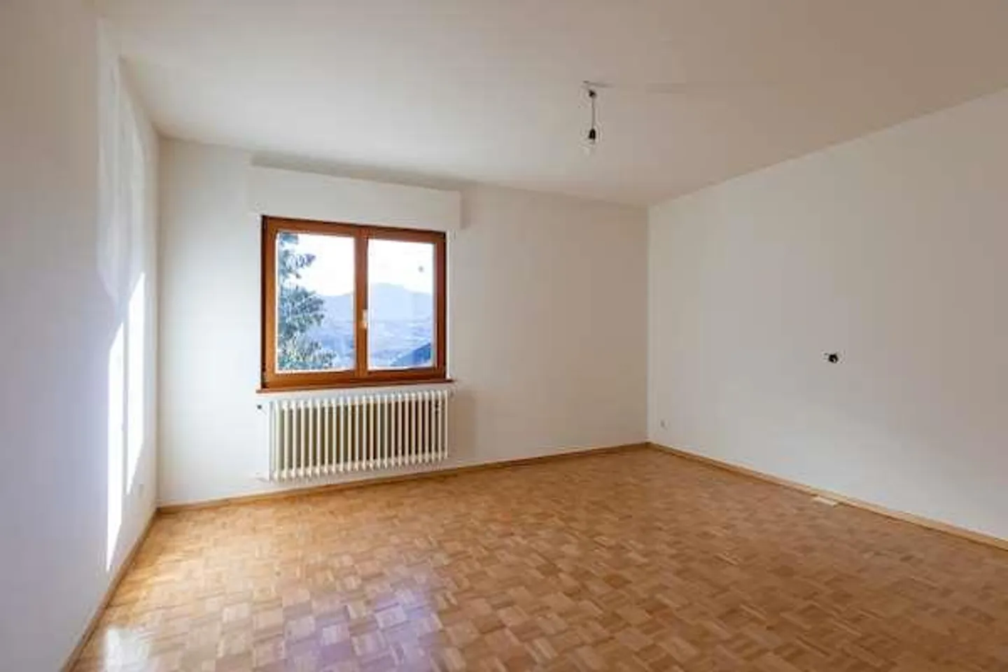 VIVRE DANS LE VERT - 3.5 PIÈCES À SIGIRINO - Photo 9 sur 13