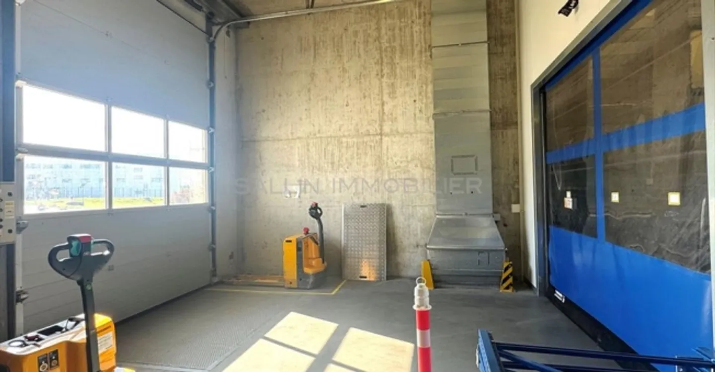 Storage space for rent - Photo 10 of 13