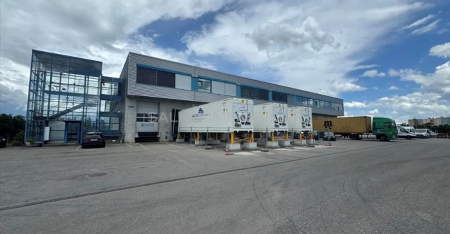 Storage space for rent - Photo 5 of 13