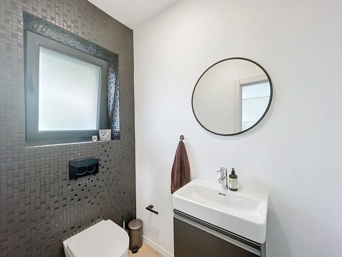 Semi-Detached Villa in Bournens - 230 m2 over 3 levels - Photo 6 of 20