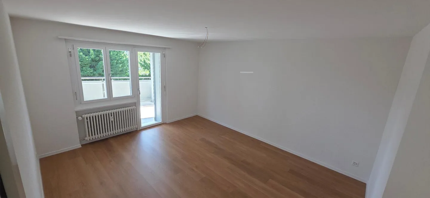 Appartamento affascinante con 4 stanze e balcone a Kreuzlingen - Foto 2 di 13