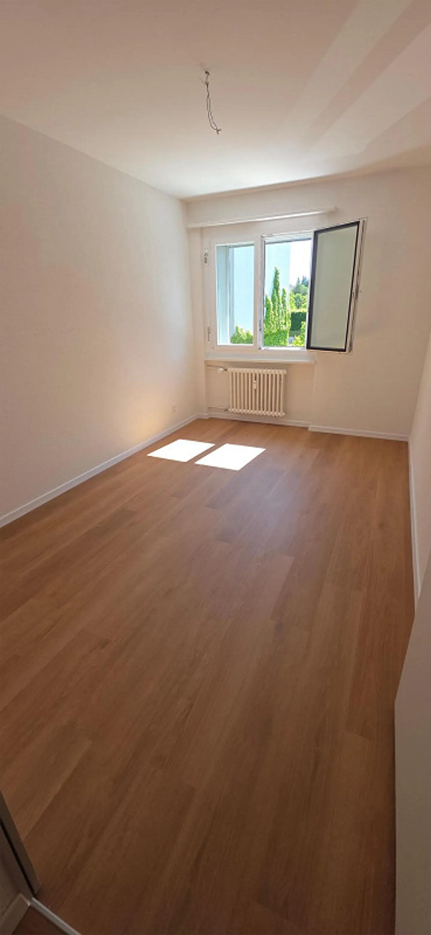 Appartamento affascinante con 4 stanze e balcone a Kreuzlingen - Foto 5 di 13