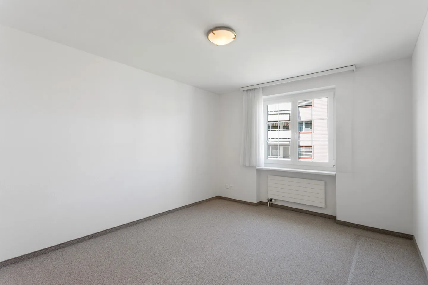 Il comfort incontra la tranquillità - Un'abitazione attraente con vista - Foto 3 di 8