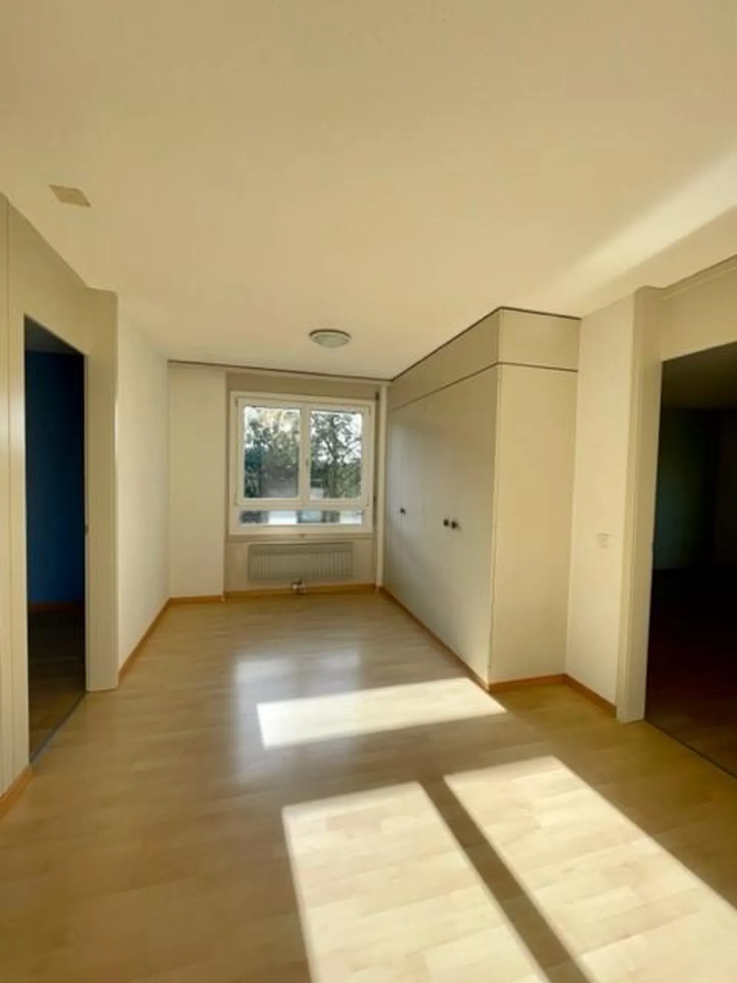 Ampio appartamento familiare a Lyss - Foto 6 di 8