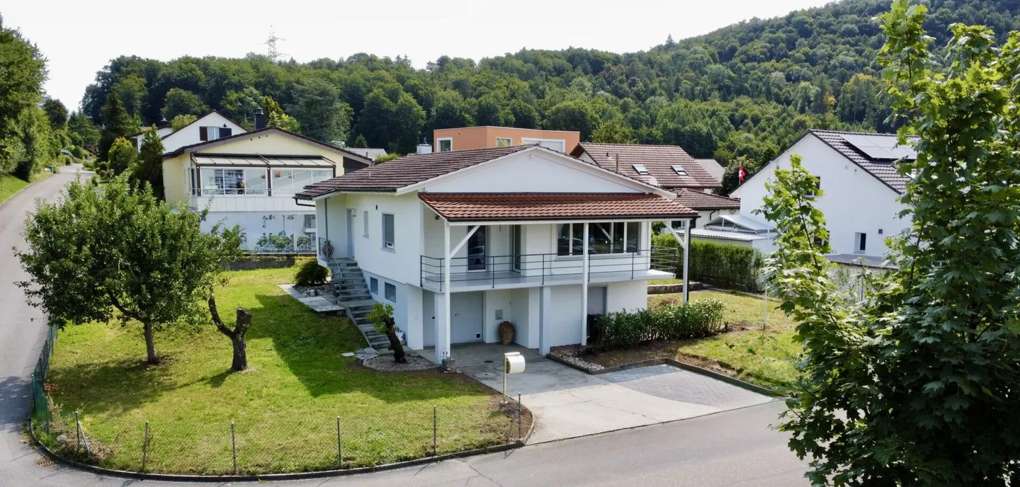Affascinante casa unifamiliare a Schinznach-Bad - Foto 1 di 13
