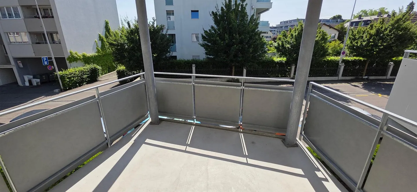 Appartamento affascinante con 4 stanze e balcone a Kreuzlingen - Foto 9 di 13