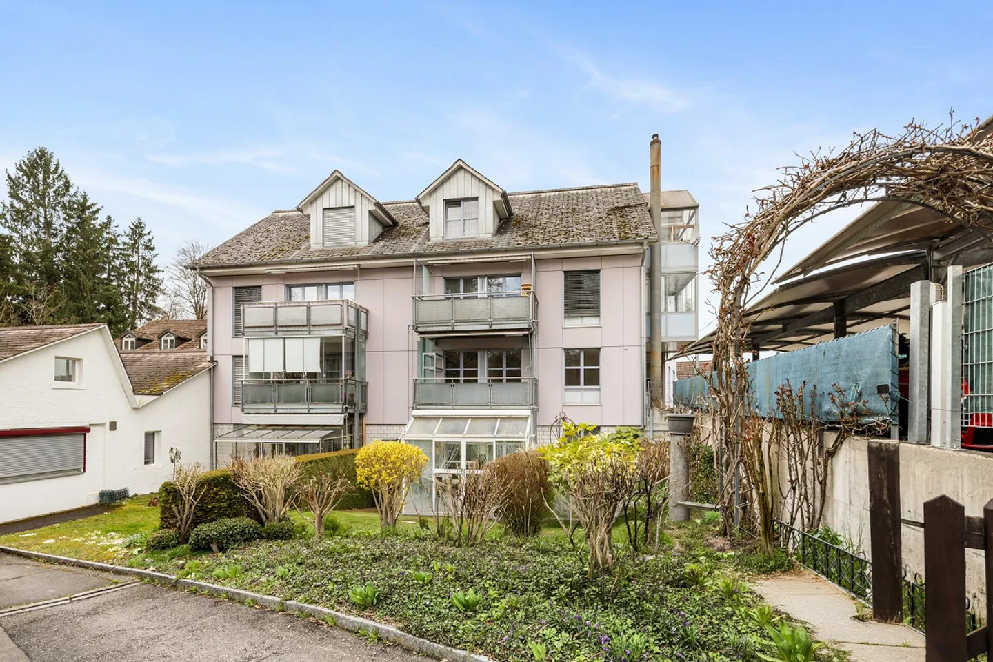 APPARTAMENTO DI 5,5 STANZE AL GOSSAUERBACH - Foto 1 di 26