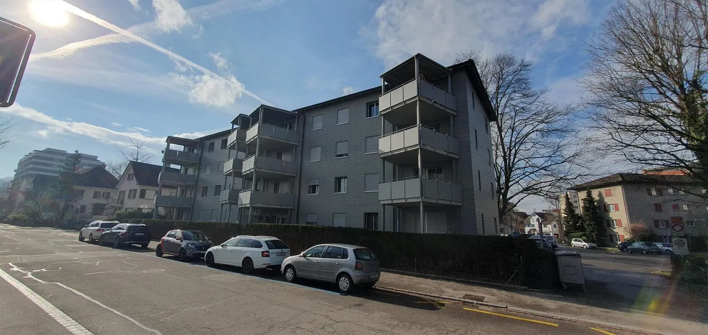 Appartamento affascinante con 4 stanze e balcone a Kreuzlingen - Foto 11 di 13
