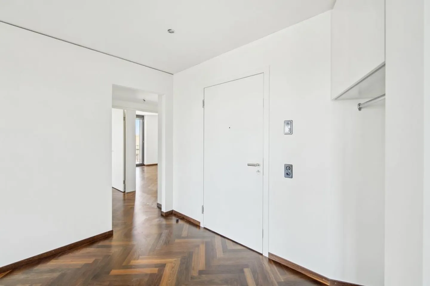 Appartement lumineux de 4,5 pièces au bord du Rhin - Photo 7 sur 12