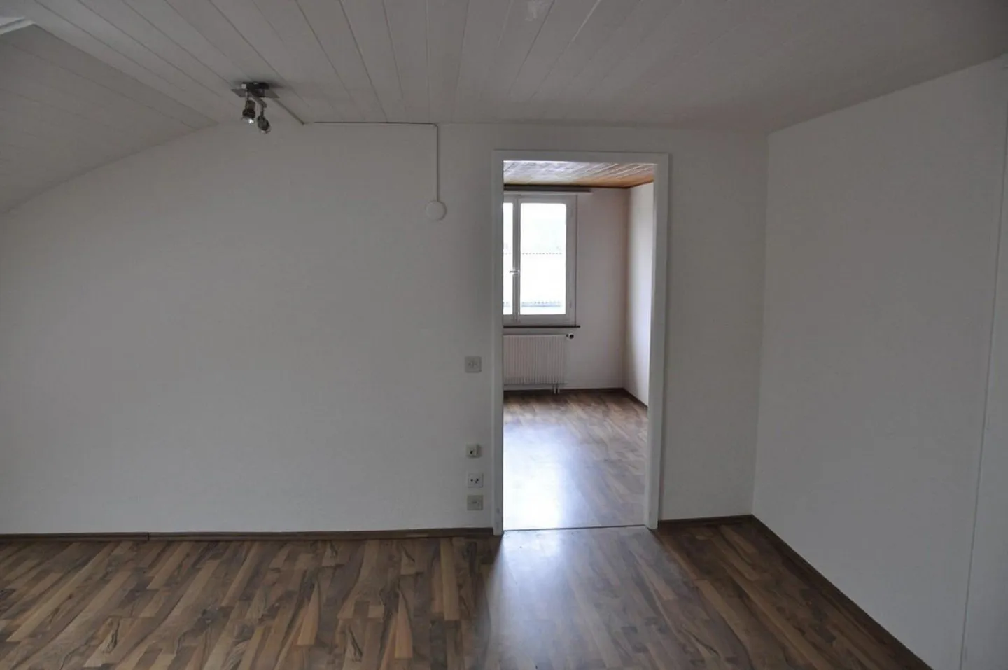 Appartement sous les combles confortable et beau à louer - Photo 5 sur 6