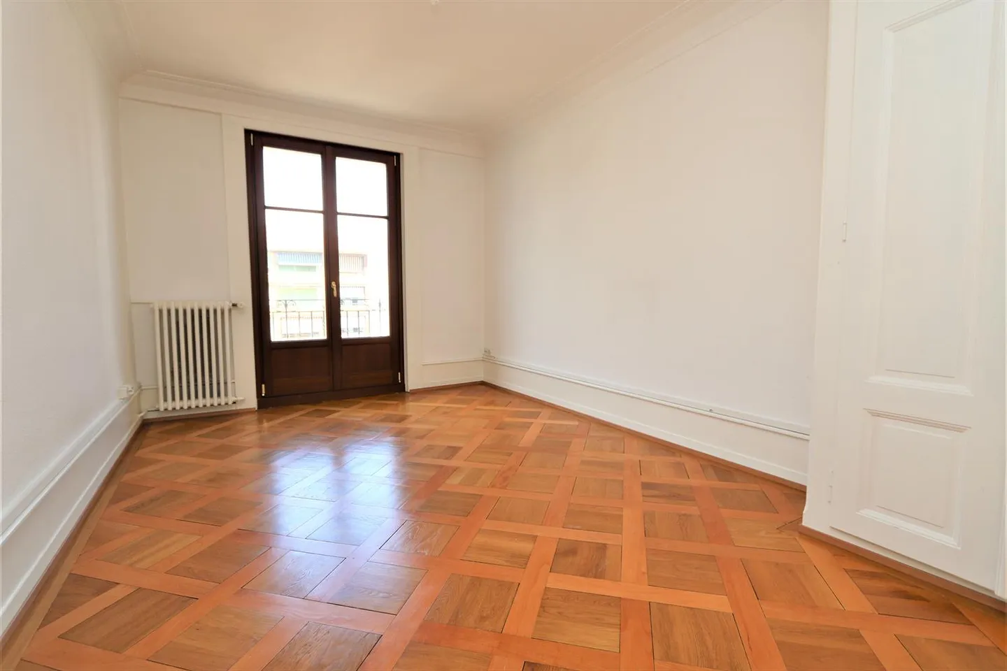 Appartement avec 3 chambres et balcons à Servette - Photo 3 sur 6