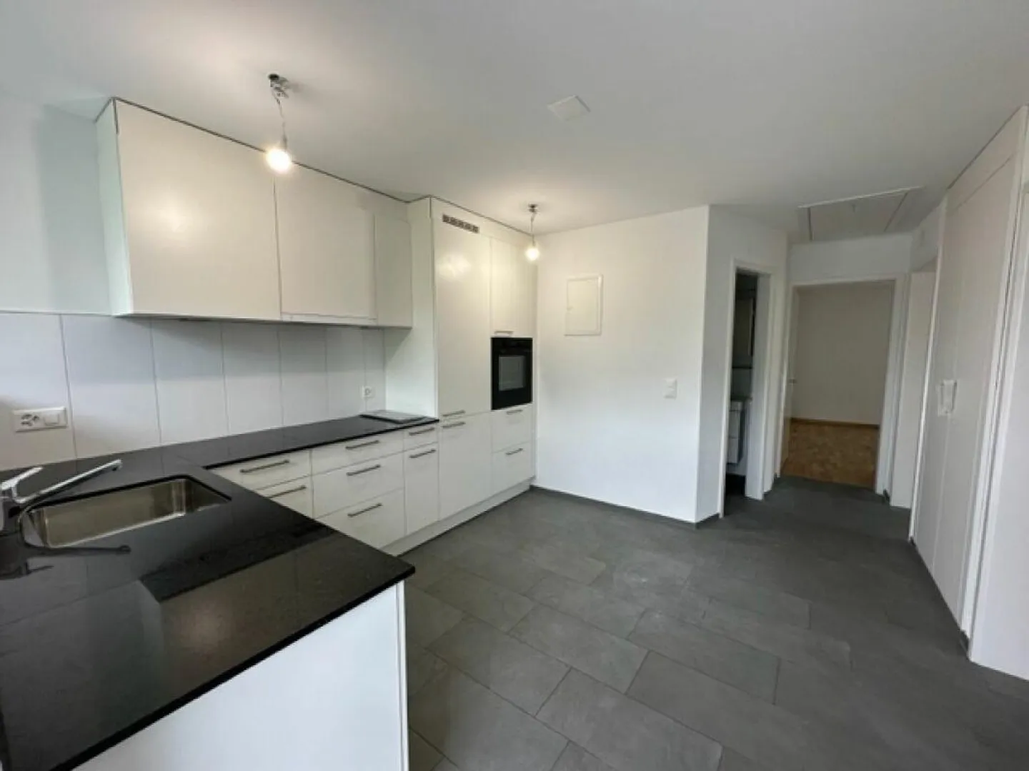 Schöne helle 4,5 Zimmer Wohnung - Foto 7 von 9