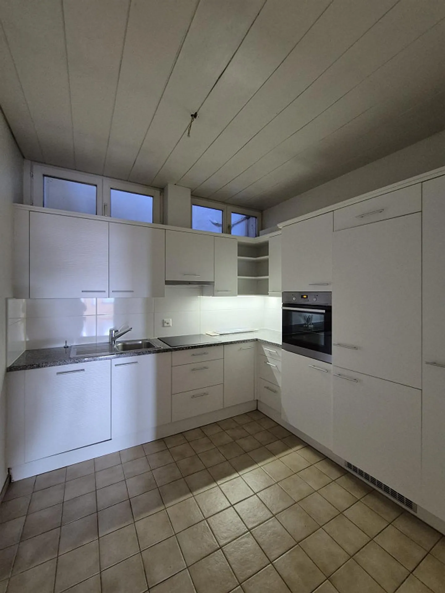 Profitez de la vue sur la ville - Photo 7 sur 12