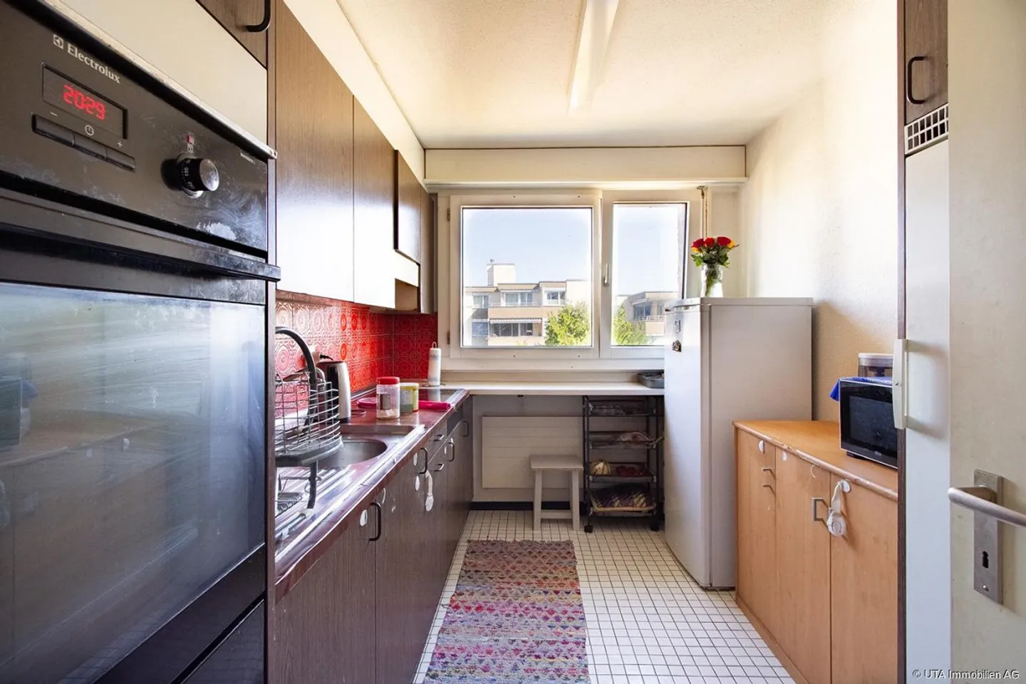 Appartement 3 pièces avec un potentiel de rénovation intéressant - Photo 3 sur 10