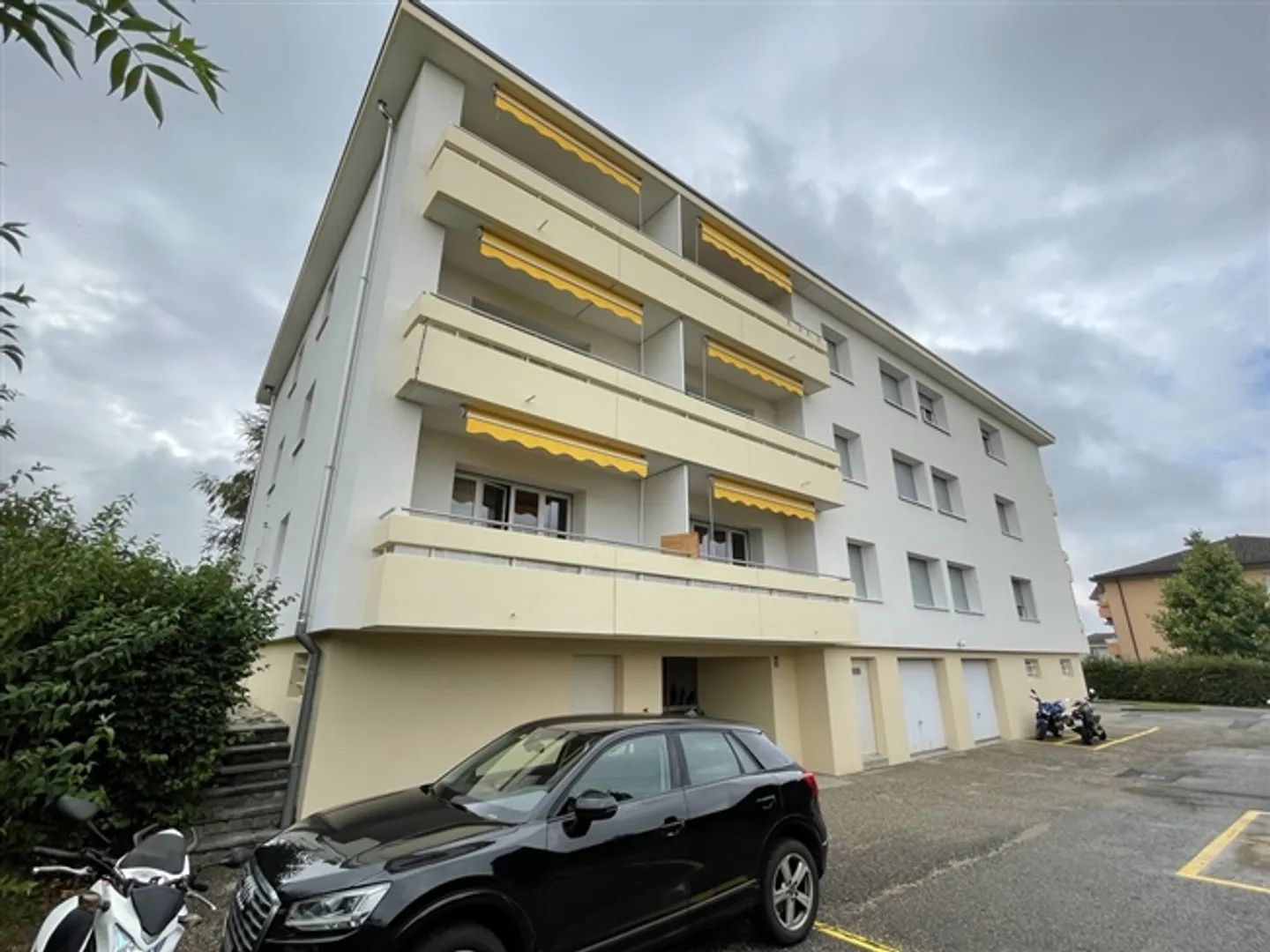 «Außenparkplatz in Cheseaux» - Photo 1 sur 1