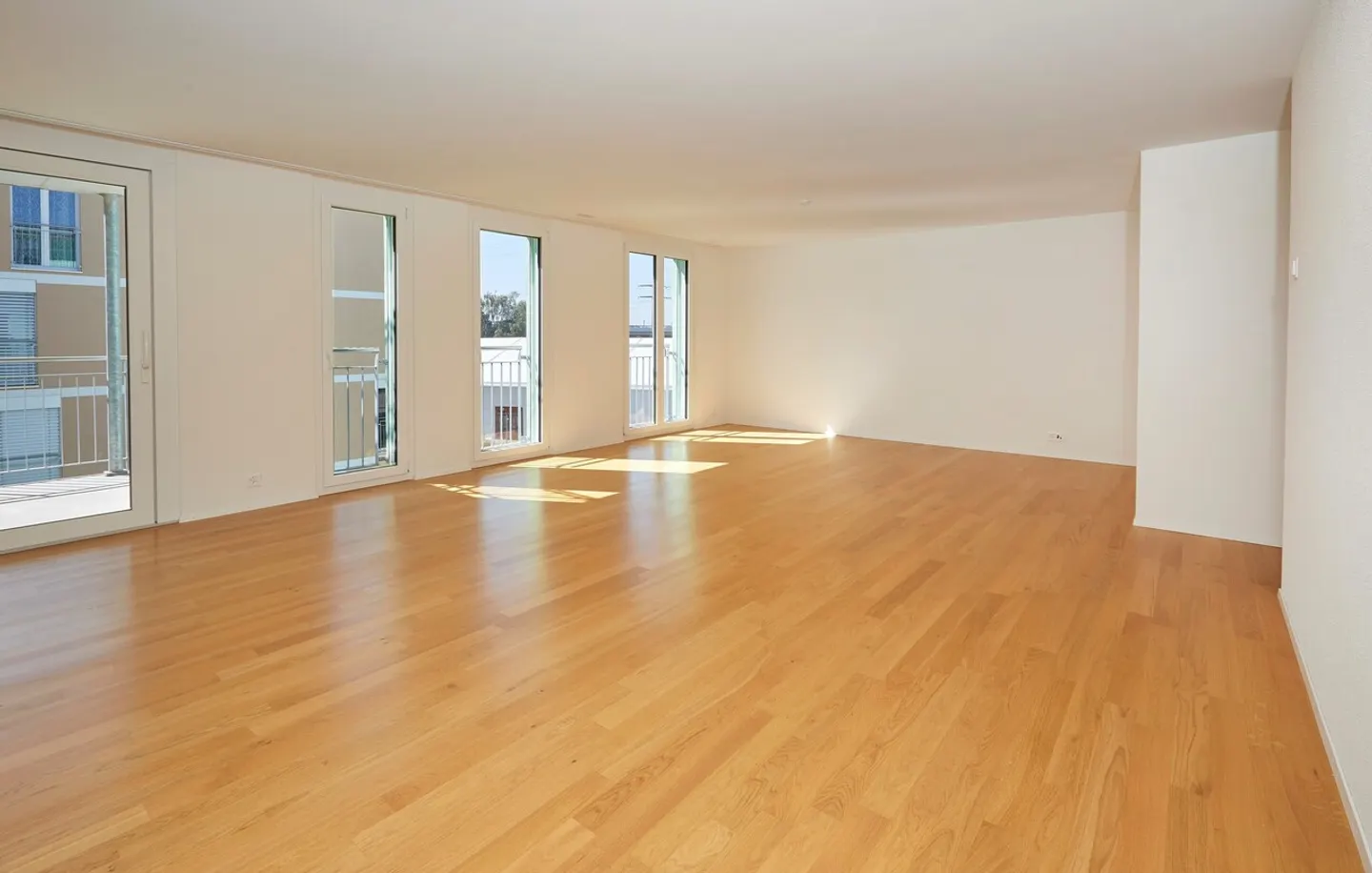Modernes 4,5-Zimmer-Apartment in Kerzers - Foto 3 von 12