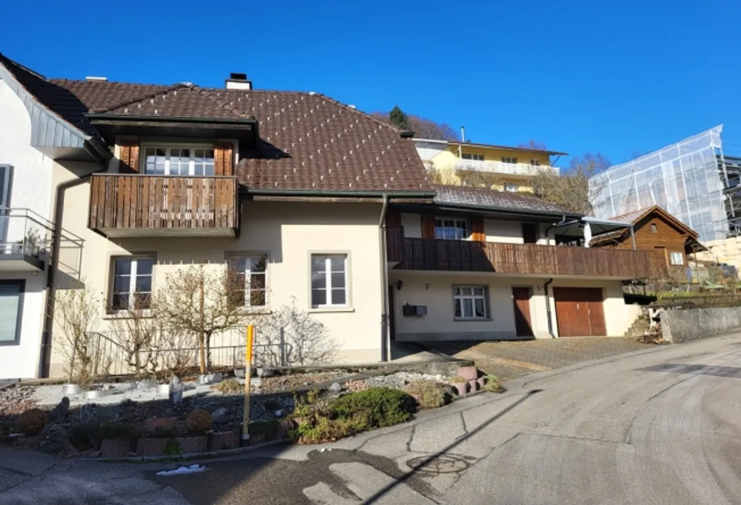 Residential building for sale - Photo 1 of 12