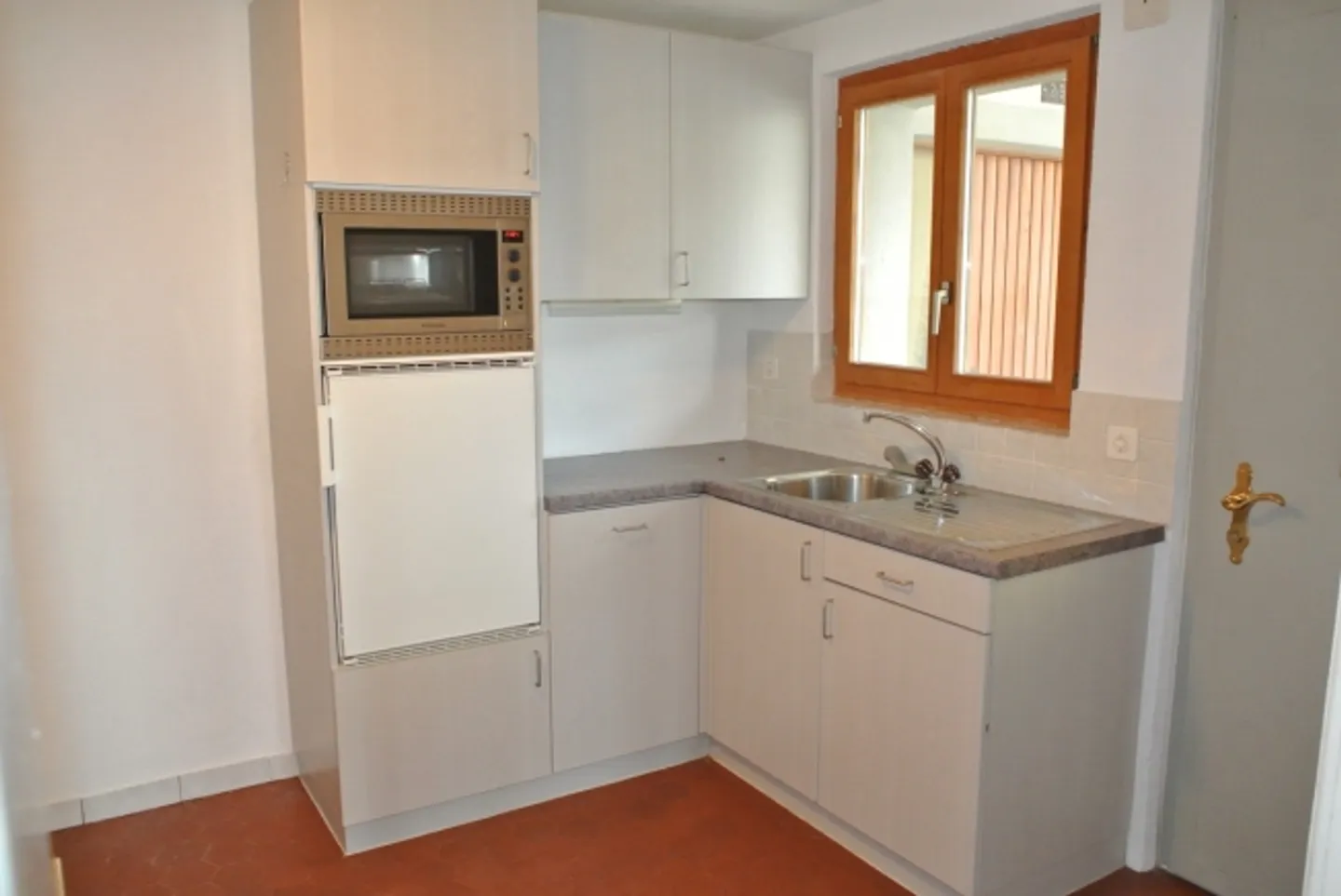 Residential building for sale - Photo 8 of 12