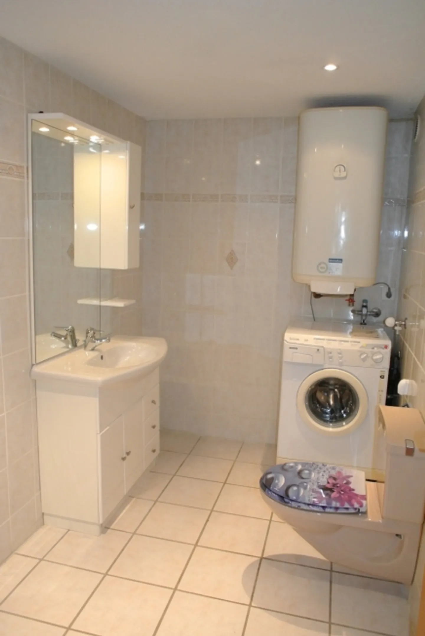 Residential building for sale - Photo 9 of 12