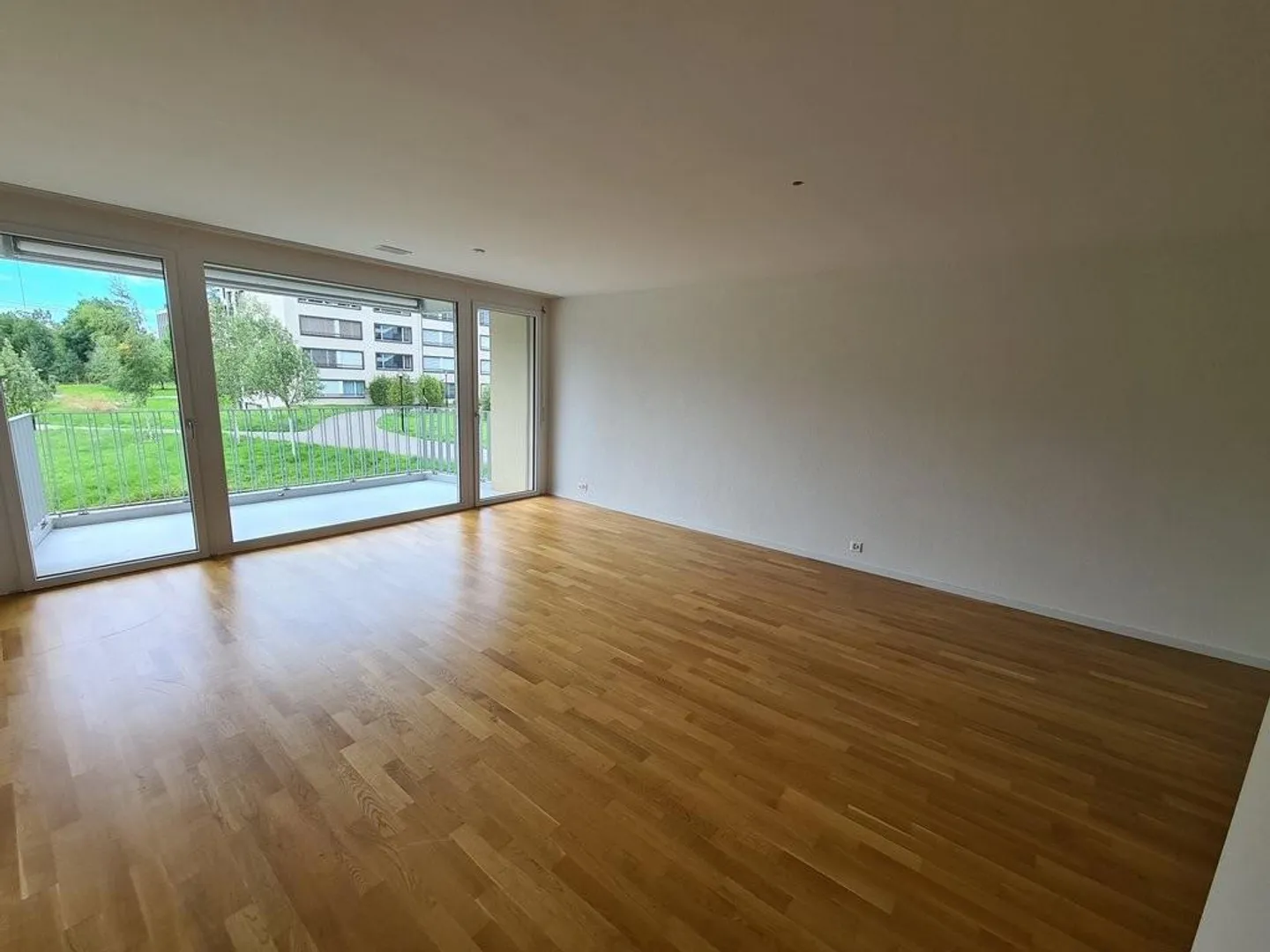 Modernes Apartment mit Schlossblick - Foto 3 von 5