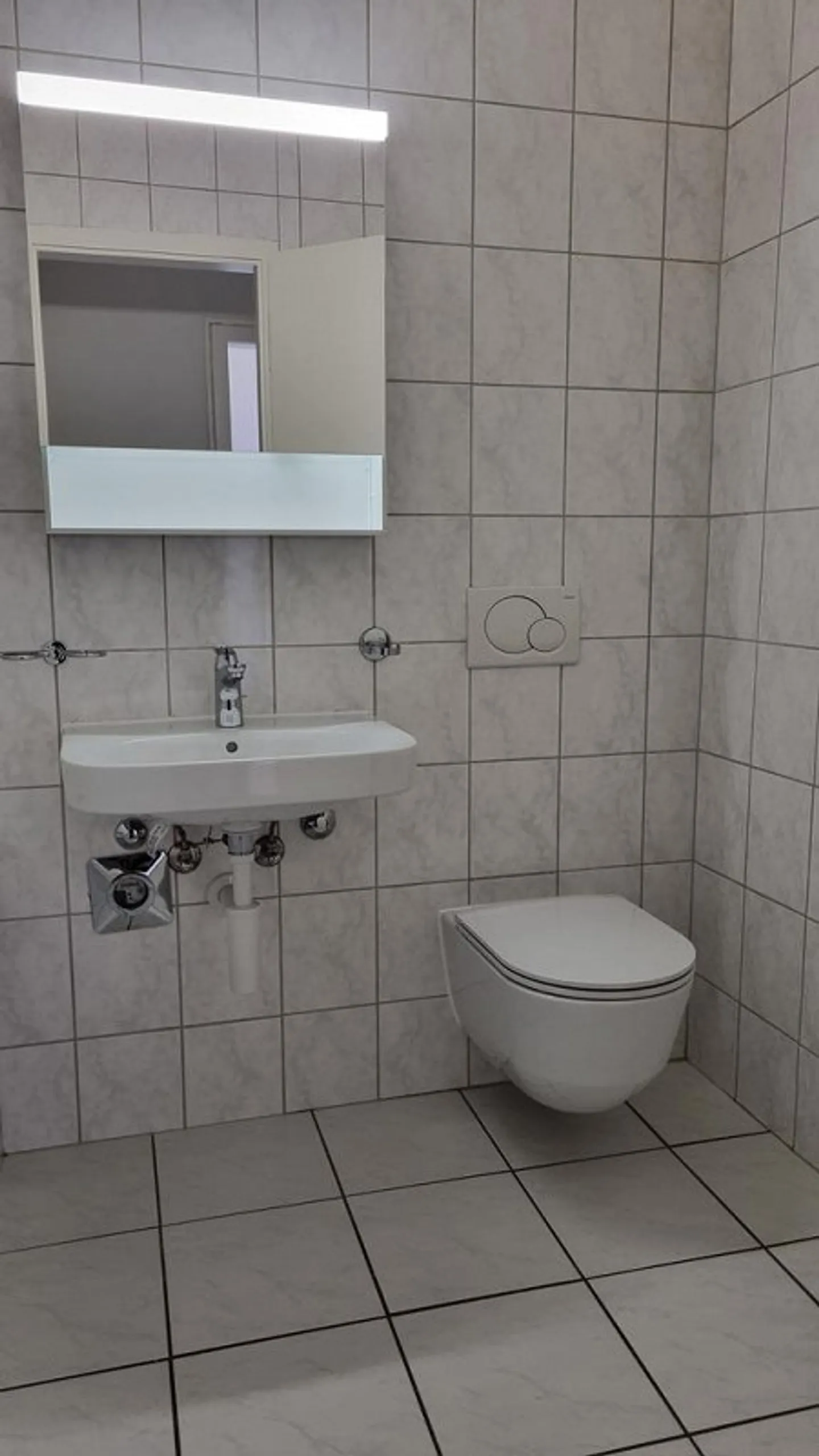 Single Bijou in the Heart of Gundeli, 30 m2 Pure Tranquility - Photo 4 of 6