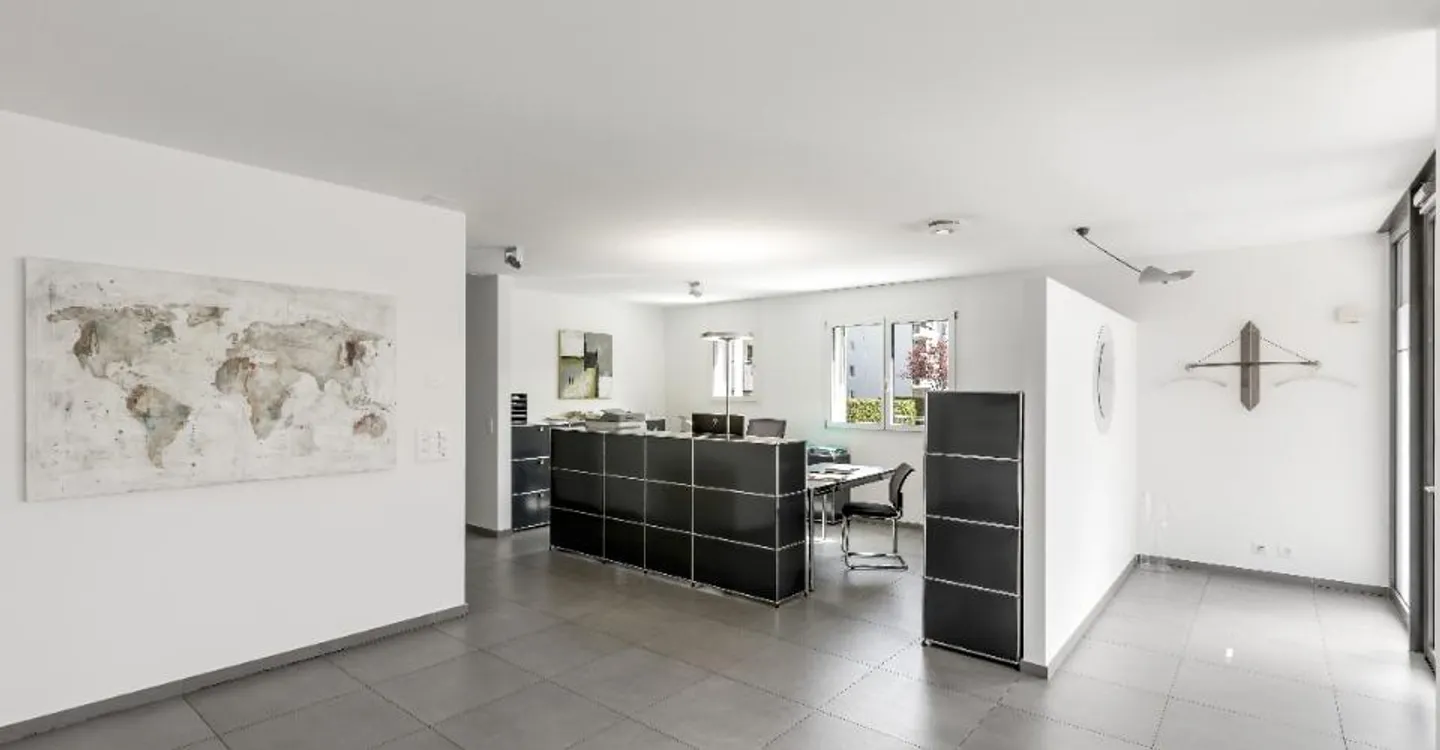 Administrative Space - Photo 4 of 13