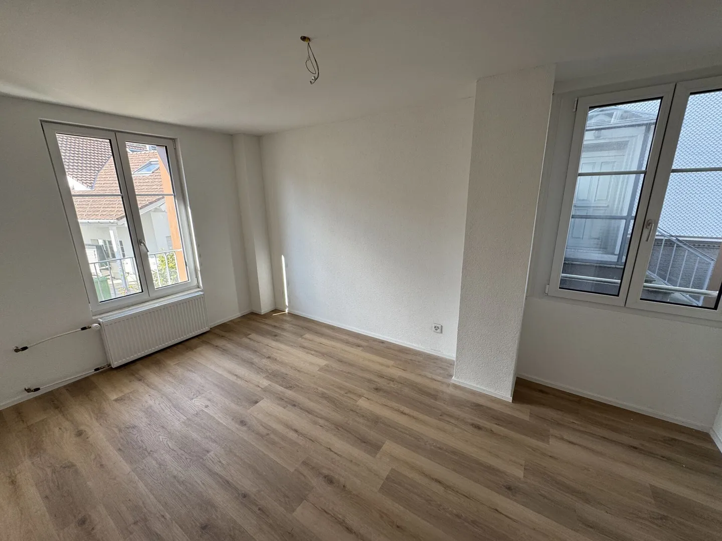 Stylische 2.5-Zimmerwohnung mit viel Licht - Foto 4 von 5