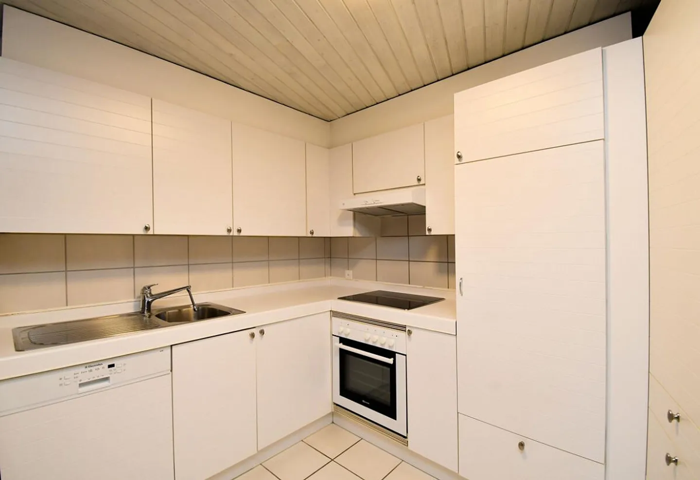 Un sogno di casa a Berna: moderno appartamento di 2,5 stanze con galleria e stile - Foto 9 di 11