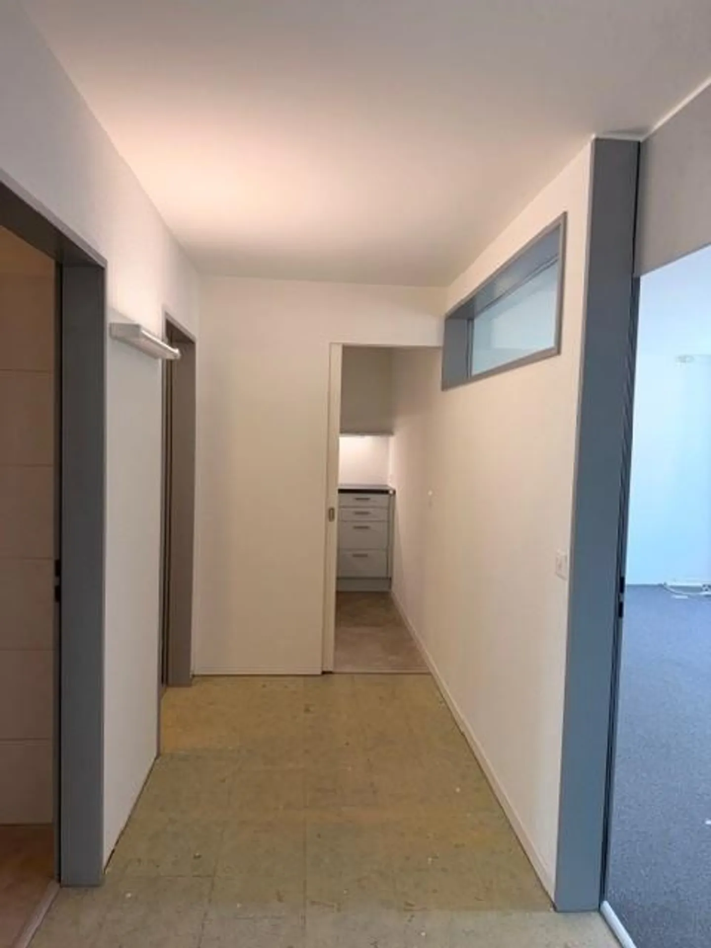 Central à Sursee - Espace Commercial Polyvalent - Photo 9 sur 13