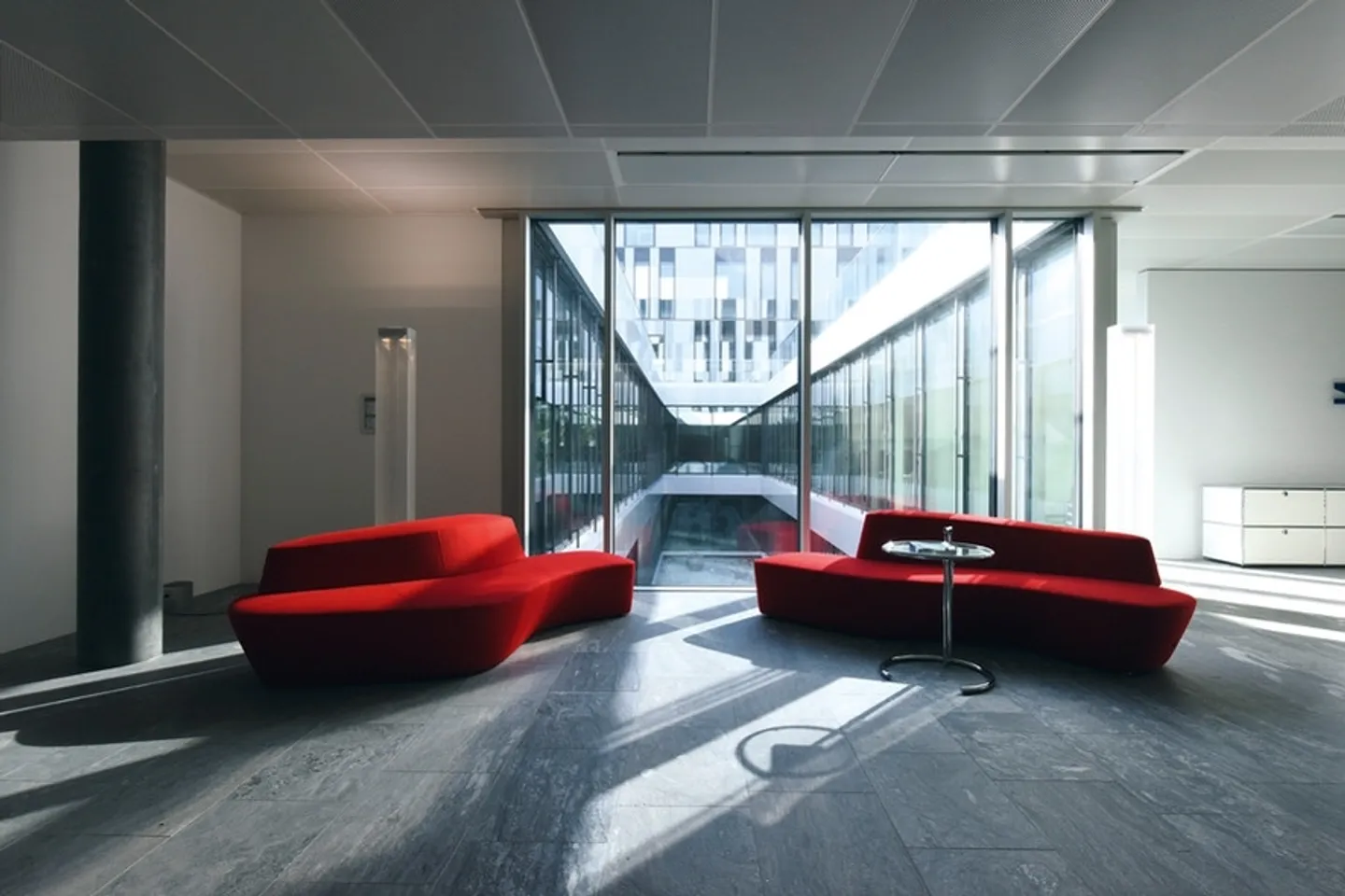 Uffici da 500 m2 a 694 m2, vista superba, ambiente magnifico - Foto 5 di 9