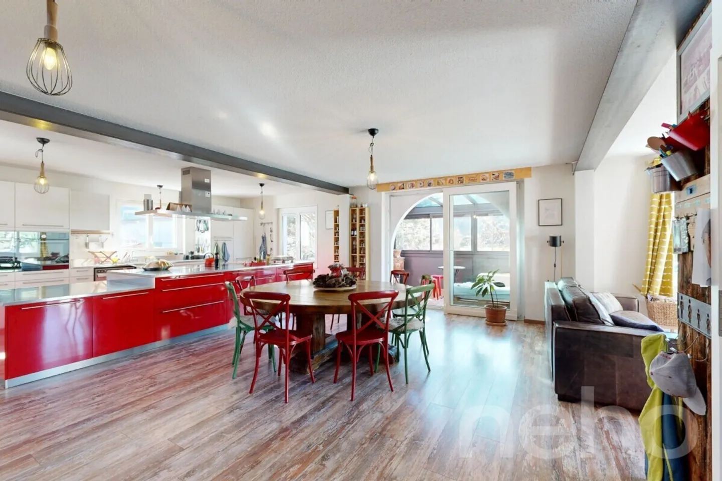 Charrat - Villa 7 camere e studio in mansarda - Foto 3 di 12